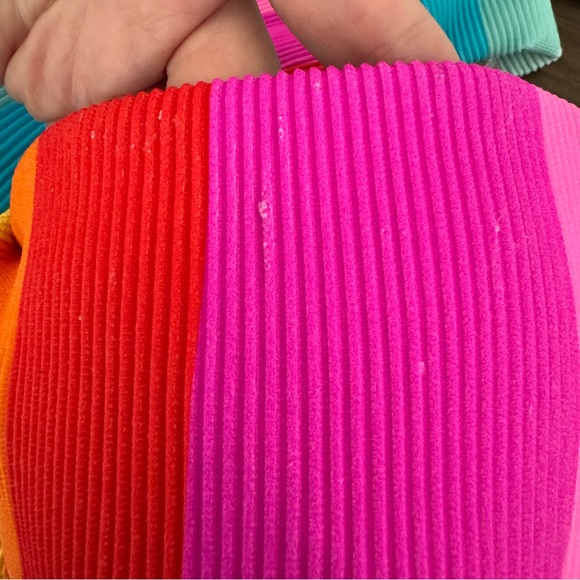 Trina Turk 25th Anniversary Bikini Size 14 Top / Size 10 Bottom READ DESCRIPTION - Picture 9 of 13